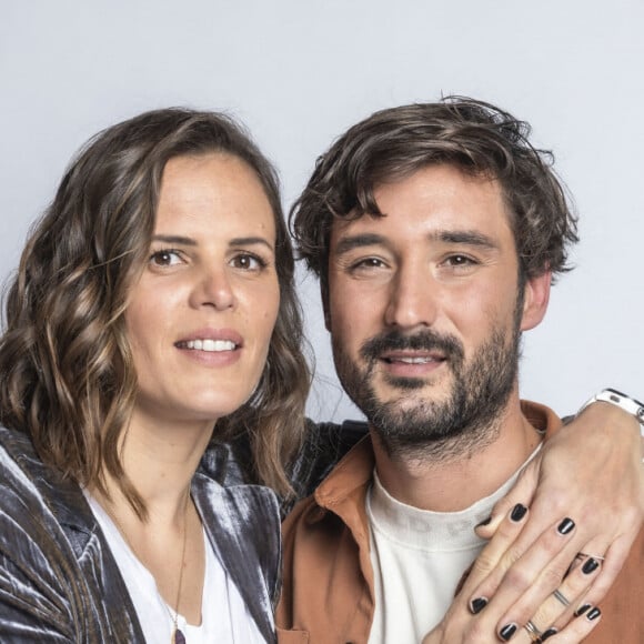 Jeremy Frerot et sa femme Laure Manaudou - Backstage - Enregistrement de l'émission "La Chanson secrète 11" à Paris, diffusée le 24 juin sur TF1. Le 15 janvier 2022 © Cyril Moreau / Bestimage 