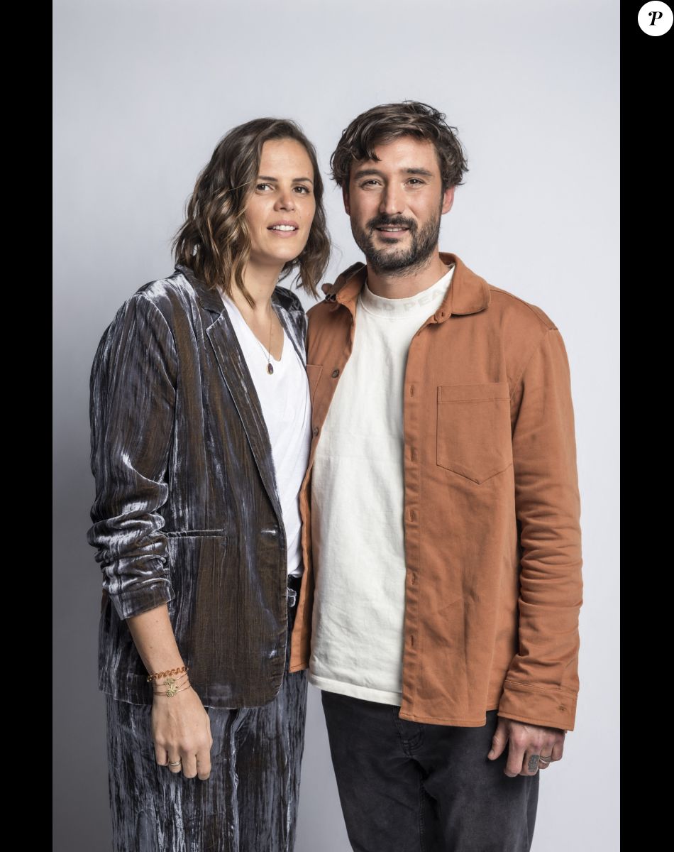 Jeremy Frerot et sa femme Laure Manaudou - Backstage - Enregistrement de l'émission "La Chanson secrète 11" à Paris, diffusée le 24 juin sur TF1. Le 15 janvier 2022 © Cyril Moreau / Bestimage