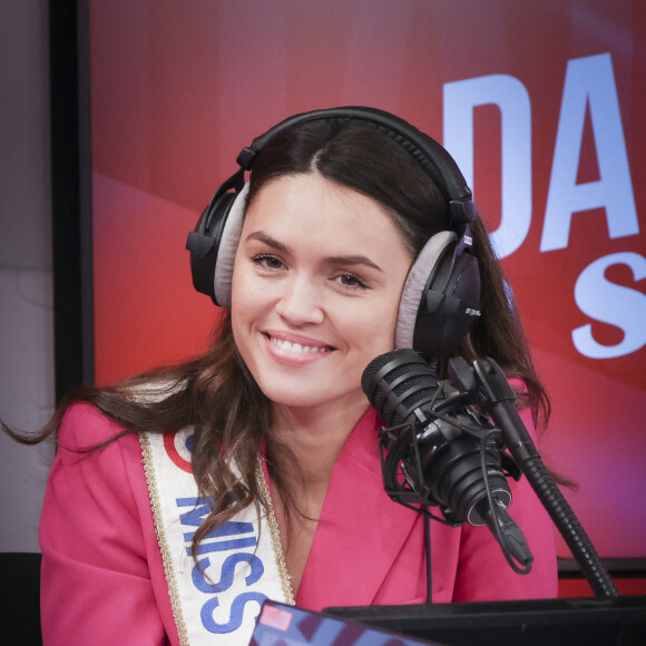 Exclusif - Diane Leyre - Enregistrement de l'émission de radio "Le morning sans filtre" diffusée en direct sur Virgin Radio, de 6h à 9h30 du lundi au vendredi. Le 28 septembre 2022 © Jack Tribeca / Bestimage