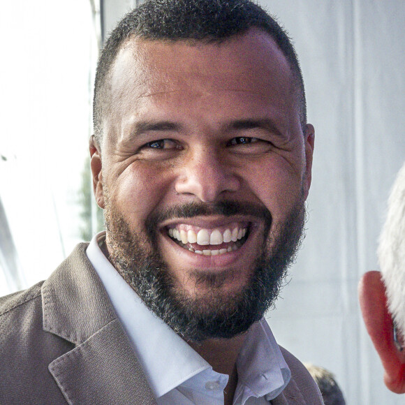 Jo Wilfried Tsonga, joueur de tennis lors de la pose du premier siège de la LDLC Arena (OL Groupe et LDLC ASVEL) dans le complexe du Groupama Stadium, OL Vallée, à Décines Charpieu (69), France le 6 septembre 2022. © Sandrine Thesillat/Panoramic/Bestimage