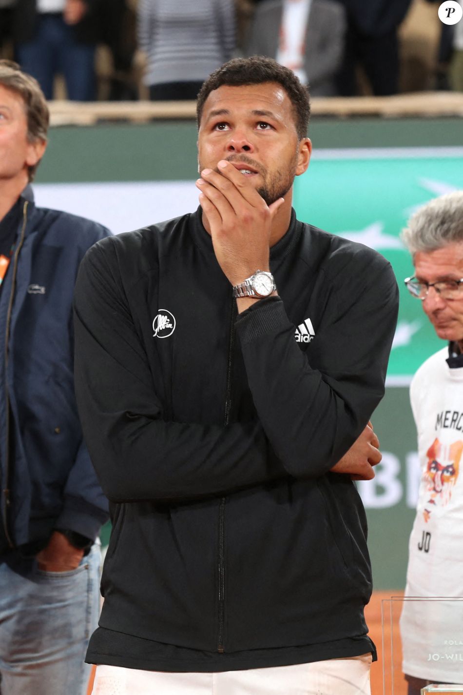Jo-Wilfried Tsonga reçoit le trophée de la FFT pour l'ensemble de sa ...