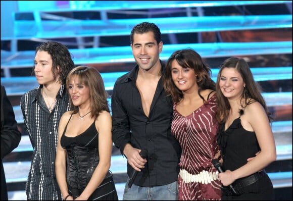 John, Hoda, Sofiane, Sandy et Radia de la Star Academy - Cérémonie des Miss France 2005