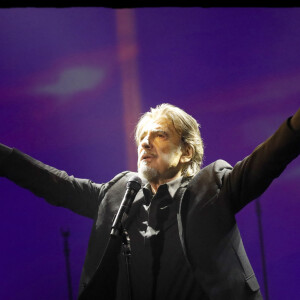 Exclusif - Serge Lama en concert à l' Olympia dans le cadre de sa tournée " Je débute ". Paris, le 9 février 2018. © Alain Guizard / Bestimage 