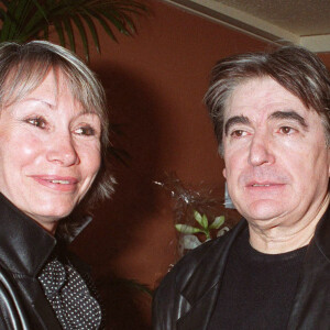 Serge Lama et son ex-femme Michèle fête ses 40 ans de carrière à Bercy ainsi que ses 60 ans le 12 février 2003