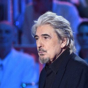 Exclusif - Serge Lama lors de l'enregistrement de la dernière des "Années Bonheur" présentée par Patrick Sébastien à Saint-Denis le 12 février 2019. Pour les téléspectateurs, P.Sébastien fera ses adieux à l'émission lors de la diffusion le 11 mai 2019. © Giancarlo Gorassini / Bestimage 