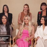 Kylie Jenner, Kim et Khloé : A quoi ressembleraient les Kardashian sans chirurgie ? Réponse en vidéo !