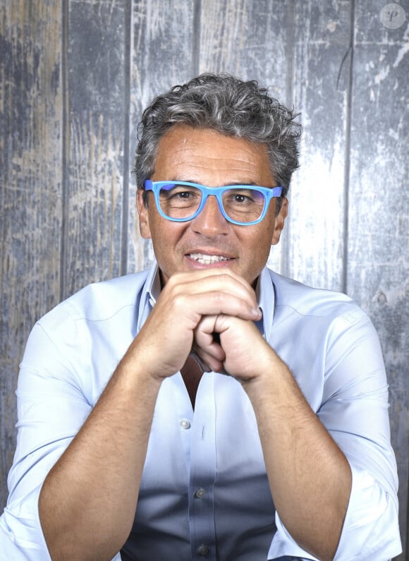 Portrait de Julien Cohen lors de l'émission "Chez Jordan" à Paris le 11 mai 2022. © Cédric Perrin / Bestimage