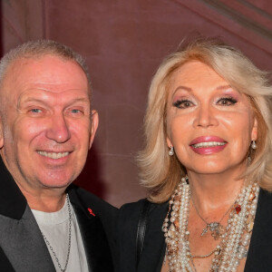 Jean-Paul Gaultier, Amanda Lear - 19ème "Diner de la Mode" au bénéfice de Sidaction au Pavillon Cambon Capucines dans le cadre de la Fashion Week de Paris, France. Le 7 juillet 2022. © Rachid Bellak / Bestimage 