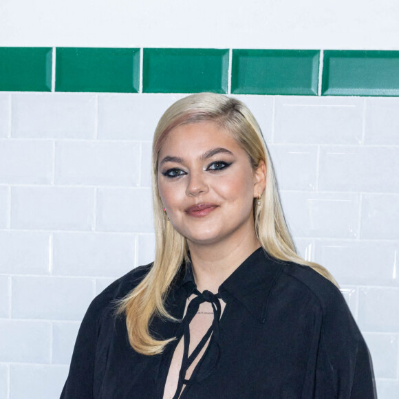 Louane Emera au photocall du défilé Ami automne-hiver 2022/2023 dans le cadre de la Fashion Week de Paris, France, le 19 janvier 2022. Olivier Borde/bestimage 