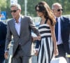 George Clooney, sa fiancée Amal Alamuddin, et leurs invités arrivent à Venise, le 26 septembre 2014 avant leur mariage