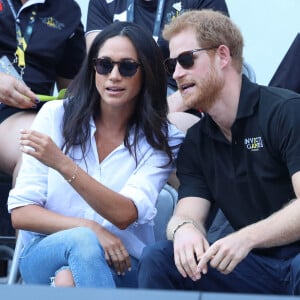 Première apparition officielle du prince Harry et sa compagne Meghan Markle dans les tribunes de la finale de tennis à la troisième édition des Invictus Games à Toronto, Ontario, Canada, le 25 septembre 2017. 