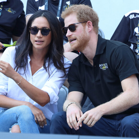 Première apparition officielle du prince Harry et sa compagne Meghan Markle dans les tribunes de la finale de tennis à la troisième édition des Invictus Games à Toronto, Ontario, Canada, le 25 septembre 2017. 