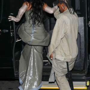 Exclusif - Rihanna et son compagnon ASAP Rocky à la sortie de la soirée "Wakanda Forever", au Roosevelt Hotel à Los Angeles, le 26 octobre 2022. 