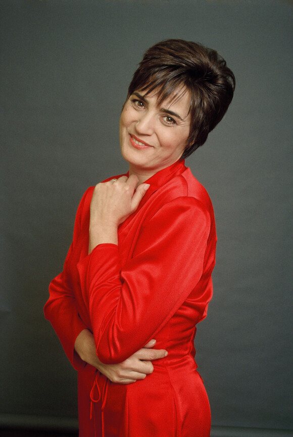 Archives - Linda de Suza - portrait du 1er janvier 1990