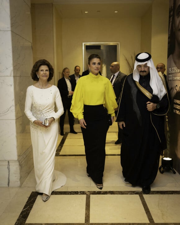 La reine Rania de Jordanie à Amman avec la reine Silvia de Suède et le prince Turki bin Talal bin Abdulaziz au cours d'un dîner caritatif organisié par Mentor Arabia. Photo : Royal Hashemite Court/Albert Nieboer/DPA/ABACAPRESS.COM