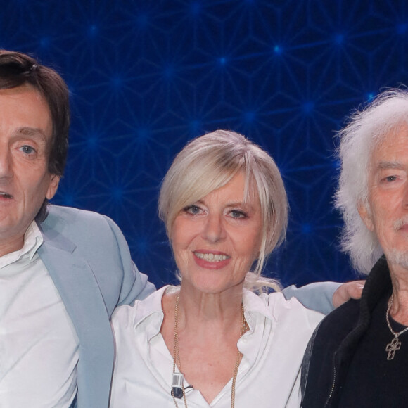Pierre Palmade, Chantal Ladesou, Hugues Aufray - Enregistrement de l'émission "La boîte à secrets 14", présentée par F.Bollaert, et diffusée le 28 octobre sur France 3. © Christophe Clovis / Bestimage.