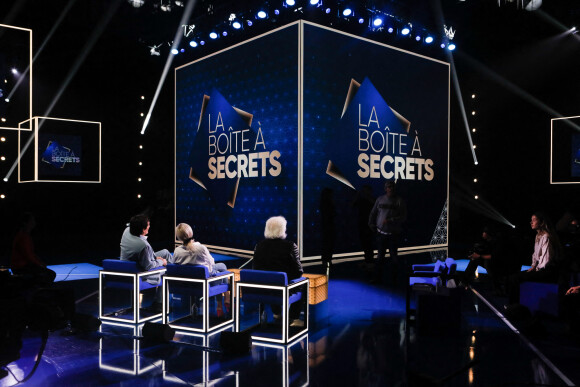 Pierre Palmade, Chantal Ladesou, Hugues Aufray - Enregistrement de l'émission "La boîte à secrets 14", présentée par F.Bollaert, et diffusée le 28 octobre sur France 3. © Christophe Clovis / Bestimage.