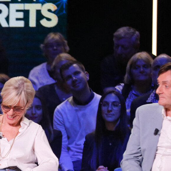 Hugues Aufray, Chantal Ladesou, Pierre Palmade - Enregistrement de l'émission "La boîte à secrets 14", présentée par F.Bollaert, et diffusée le 28 octobre sur France 3. © Christophe Clovis / Bestimage.
