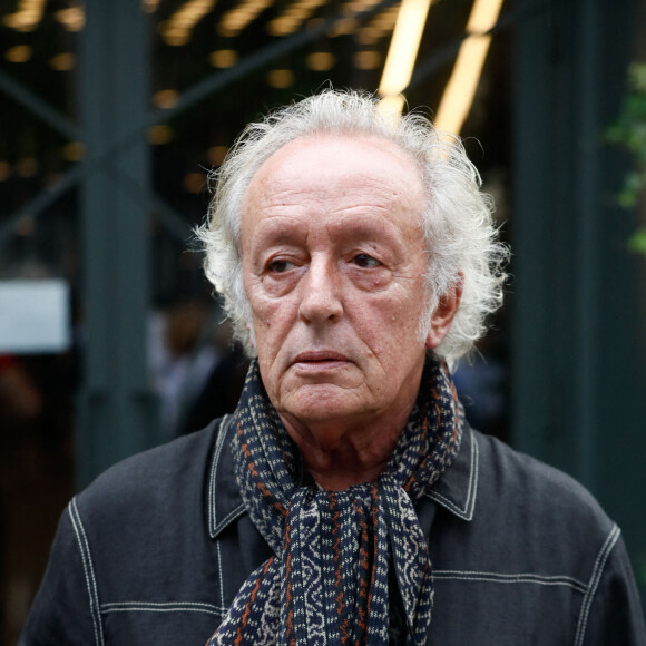 Didier Barbelivien - Arrivées à l'enregistrement de l'émission "Vivement dimanche" qui sera diffusée le 23 octobre 2022 sur France 3 au Studio Gabriel à Paris, France, le 19 octobre 2022. © Christophe Clovis / Bestimage
