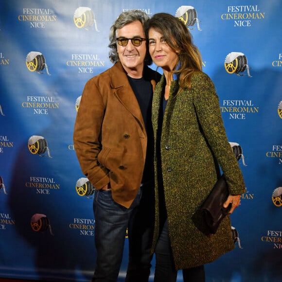 François Cluzet et sa femme Narjiss durant la troisième soirée de la première éditon du Festival Ciné Roman à Nice le 25 octobre 2019. ©Bruno Bebert / Bestimage