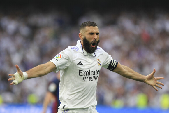 Karim Benzema lors du match entre le Real Madrid contre le FC Barcelone (3-1) à Madrid la veille de la 66ème cérémonie du Ballon d'or (avec Benzema en grand favori) le 16 octobre 2022.