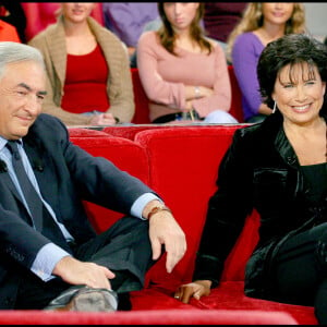 Dominique Strauss Kahn & Anne Sinclair sur le plateau de 'Vivement Dimanche '.