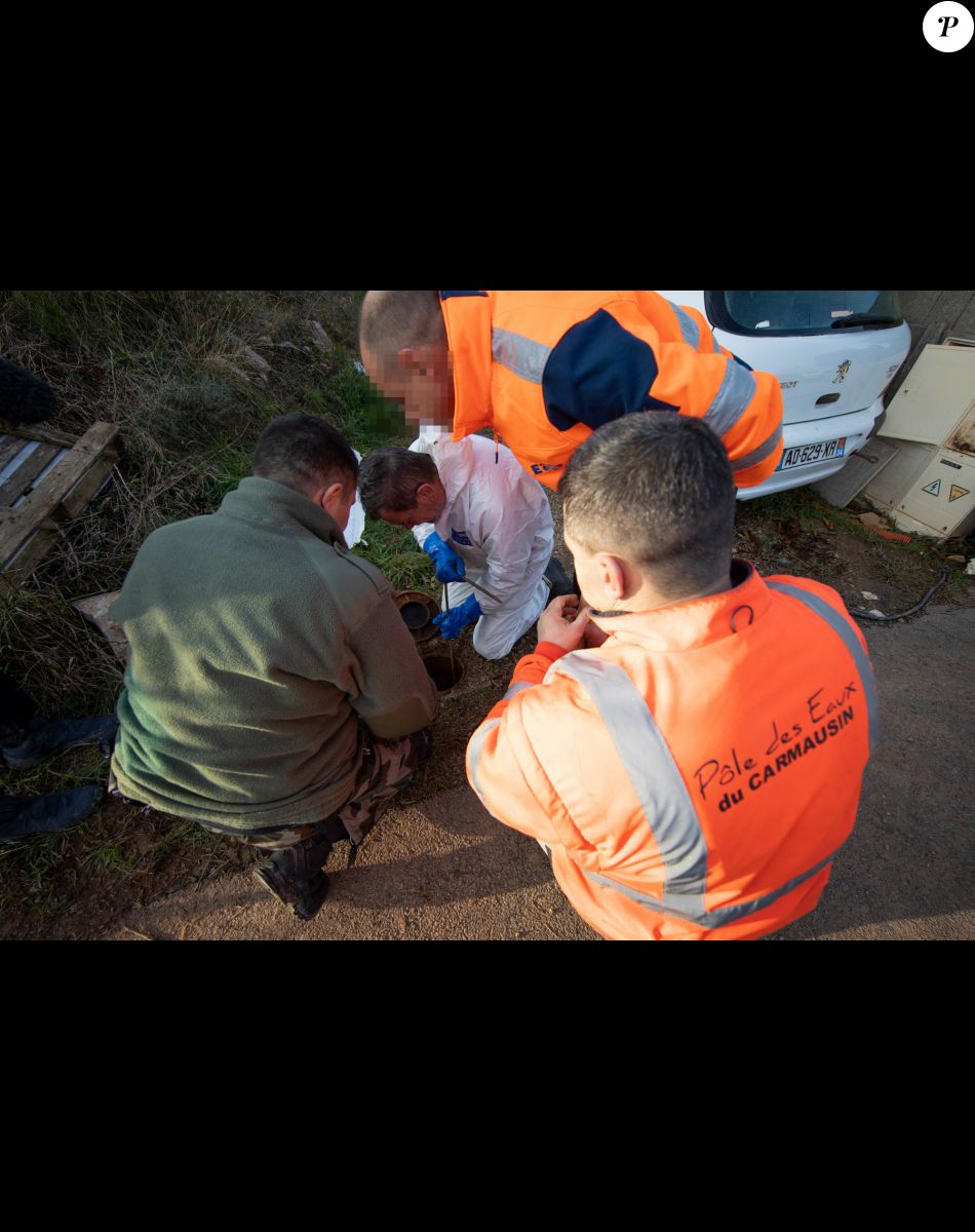 La maison en construction de Delphine Jubillar (Aussaguel), disparue sans laisser de traces depuis le 16 décembre 2020 à Cagnac les Mines dans le Tarn. Un gendarme et une équipe du service des eaux ont mené des investigations pour chercher des traces dans le réseau raccordé à la maison. Le 7 janvier 2021 © Frédéric Maligne / Bestimage
