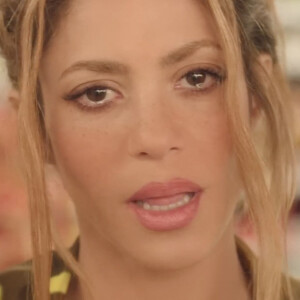 La chanteuse Shakira semble verser des larmes sur la rupture de son mariage avec la star du football espagnol Gerard Piqué dans son dernier clip vidéo. © JLPPA/Bestimage.