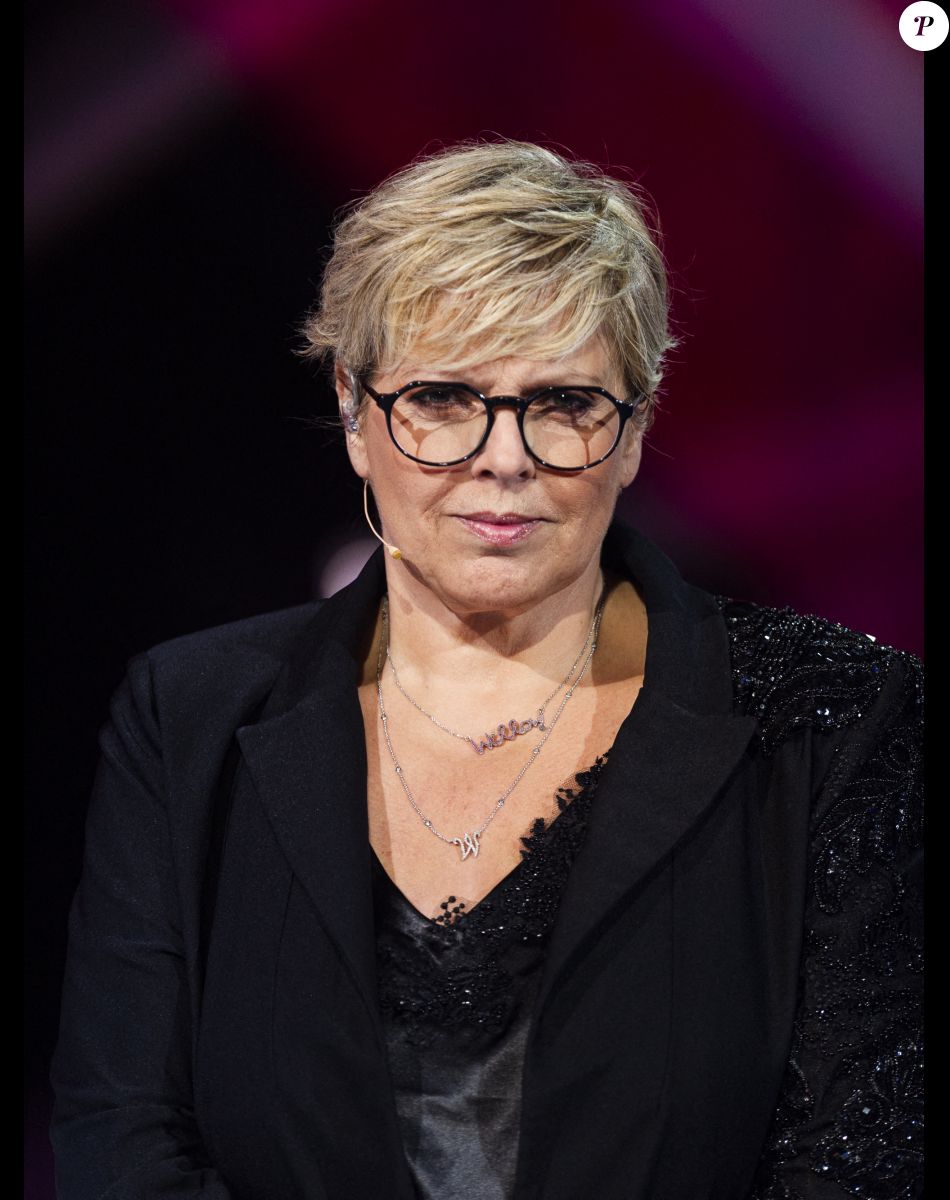 Laurence Boccolini - Enregistrement de l'émission "Les comiques préférés des français" au Dôme des Sports, qui sera diffusée le 10 octobre sur France 2. © Pierre Perusseau / Bestimage