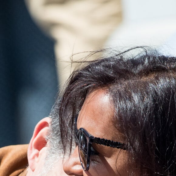 Stéphane Plaza et Karine Le Marchand - Célébrités dans les tribunes des internationaux de France de tennis de Roland Garros à Paris, France, le 8 juin 2019. © Jacovides / Moreau/Bestimage.