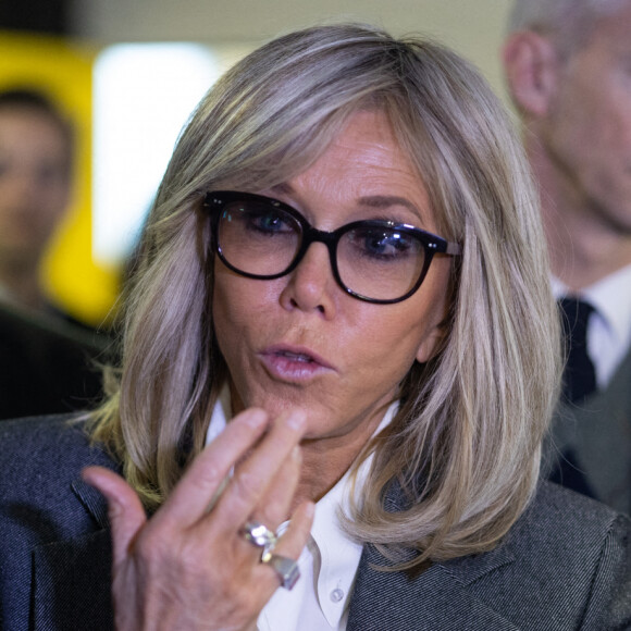 Brigitte Macron - La première dame B.Macron lance la campagne "Non au harcèlement à l'école" au collège Louis Braille à Esbly en Seine et Marne le 7 novembre 2022. © Raphael Lafargue / Pool / Bestimage 