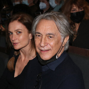 Exclusif - Richard Berry et sa femme Pascale Louange - People lors de la représentation du ballet de danse "Mosaïques" de J.Lestel à la Salle Pleyel à Paris. Le 16 février 2022 © Bertrand Rindoff Petroff / Bestimage 