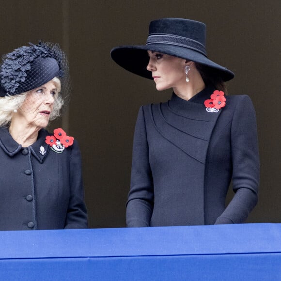 Camilla Parker Bowles, reine consort d'Angleterre et Catherine (Kate) Middleton, princesse de Galles lors du "Remembrance Sunday Service" à Londres, Royaume Uni, le 13 novembre 2022. 