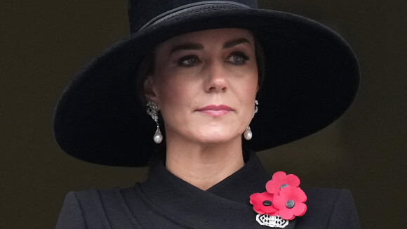 Kate Middleton étincelante face à la reine Camilla, merci à ce bijou hors de prix !