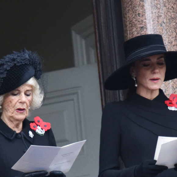 Camilla Parker Bowles, reine consort d'Angleterre et Catherine (Kate) Middleton, princesse de Galles lors du "Remembrance Sunday Service" à Londres, Royaume Uni, le 13 novembre 2022. 