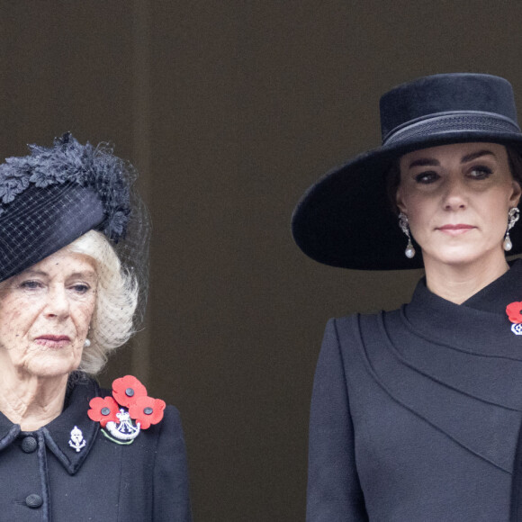 Camilla Parker Bowles, reine consort d'Angleterre et Catherine (Kate) Middleton, princesse de Galles lors du "Remembrance Sunday Service" à Londres, Royaume Uni, le 13 novembre 2022. 
