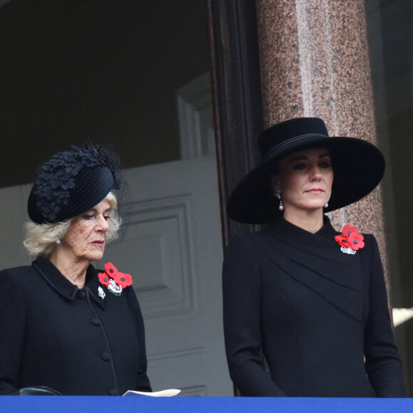 Camilla Parker Bowles, reine consort d'Angleterre et Catherine (Kate) Middleton, princesse de Galles lors du "Remembrance Sunday Service" à Londres, Royaume Uni, le 13 novembre 2022. 