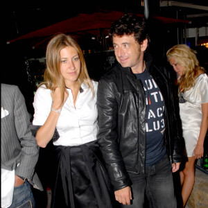 Patrick Bruel et Amanda Sthers - soirée au VIP à Saint-Tropez en 2007