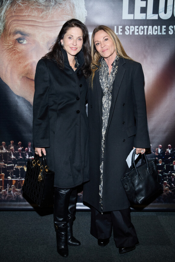 Exclusif - Nathalie Boutot dit nana et Isabelle Azoulay -Photocall - Spectacle symphonique Claude Lelouch "D'un film à l'autre" au Palais des Congrès de Paris le 14 novembre 2022. Pour Fêter ses 85 ans et 60 de carrière, Claude Lelouch a créé un ciné-concert, "Claude Lelouch - D'un film à l'autre", dans lequel la musique de ses films est jouée par l'orchestre philharmonique de Prague, au Palais des Congrès à Paris. © Moreau / Rindoff / Bestimage