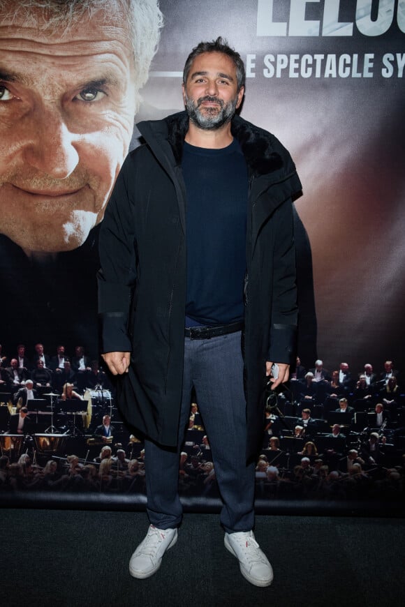 Exclusif - Olivier Nakache - Photocall - Spectacle symphonique Claude Lelouch "D'un film à l'autre" au Palais des Congrès de Paris le 14 novembre 2022. Pour Fêter ses 85 ans et 60 de carrière, Claude Lelouch a créé un ciné-concert, "Claude Lelouch - D'un film à l'autre", dans lequel la musique de ses films est jouée par l'orchestre philharmonique de Prague, au Palais des Congrès à Paris. © Moreau / Rindoff / Bestimage