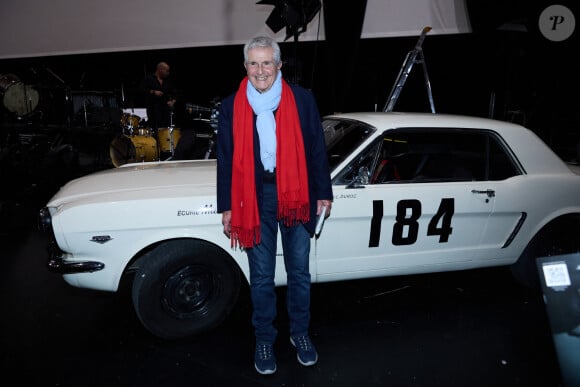 Exclusif - Claude Lelouch - Photocall - Spectacle symphonique Claude Lelouch "D'un film à l'autre" au Palais des Congrès de Paris le 14 novembre 2022. Pour Fêter ses 85 ans et 60 de carrière, Claude Lelouch a créé un ciné-concert, "Claude Lelouch - D'un film à l'autre", dans lequel la musique de ses films est jouée par l'orchestre philharmonique de Prague, au Palais des Congrès à Paris. © Moreau / Rindoff / Bestimage