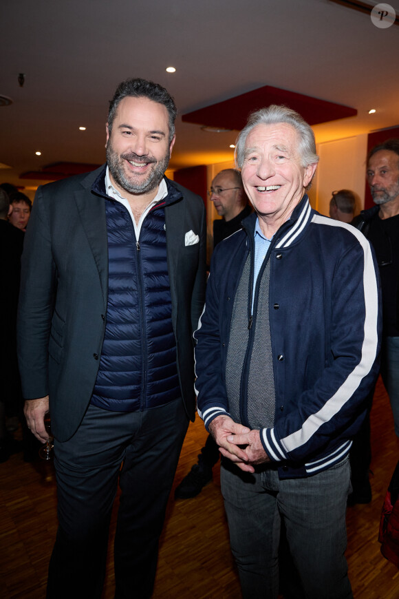 Exclusif - Bruce Toussaint et William Leymergie - Cocktail - Spectacle symphonique Claude Lelouch "D'un film à l'autre" au Palais des Congrès de Paris le 14 novembre 2022. © Moreau / Rindoff / Bestimage