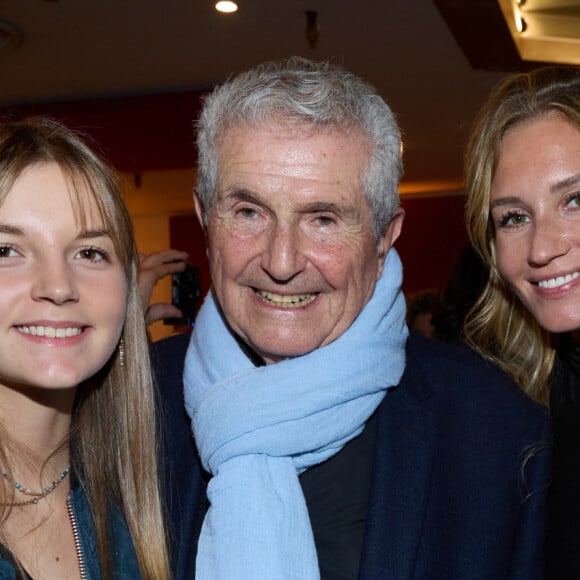 Exclusif - Claude Lelouch et ses petites filles - Cocktail - Spectacle symphonique Claude Lelouch "D'un film à l'autre" au Palais des Congrès de Paris le 14 novembre 2022. © Moreau / Rindoff / Bestimage