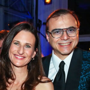 Camille Cottin et Bertrand Burgalat - People au dîner de l'association AEM (Un Avenir pour les Enfants du Monde), au profit des enfants du Rwanda, au Pavillon Ledoyen à Paris. Le 24 mars 2022. © Borde-Rindoff / Bestimage.