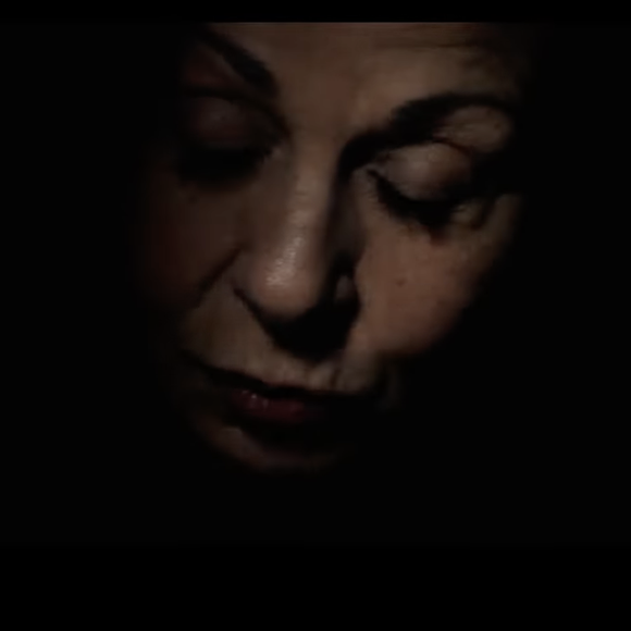 Images extraites de Salam de Diam's (Amazon Video) - Nicole, ancienne manageuse de l'artiste