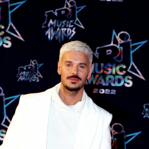 Matt Pokora (M Pokora) au photocall de la 24ème édition des "NRJ Music Awards (NMA)" au Palais des Festivals à Cannes le 18 novembre 2022. © Dominique Jacovides / Bestimage 