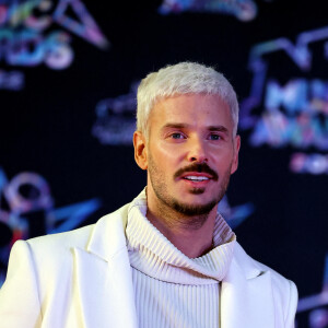 M Pokora au photocall de la 24ème édition des "NRJ Music Awards (NMA)" au Palais des Festivals à Cannes le 18 novembre 2022. © Dominique Jacovides / Bestimage 