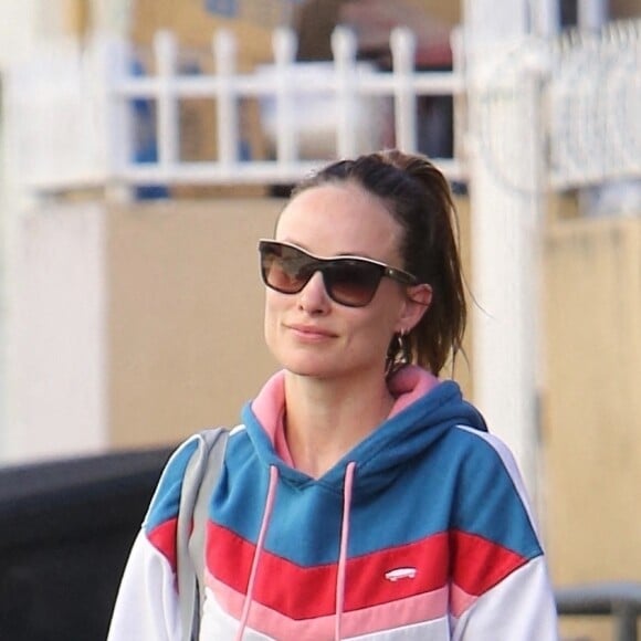 Olivia Wilde quitte la salle de gym après sa session à Los Angeles, le 10 novembre 2022.