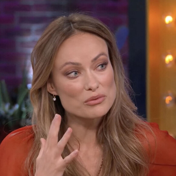 Olivia Wilde se confie sur sa vie de mère célibataire, les défis de la monoparentalité et de la "refonte d'une famille" lors de son passage au Kelly Clarkson Show.