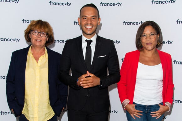 Nathalie Saint-Cricq, Mohamed Bouhafsi et Karine Basté-Regis lors du photocall dans le cadre de la conférence de presse de France Télévisions au Pavillon Gabriel à Paris, France, le 24 août 2021. © Pierre Perusseau/Bestimage.